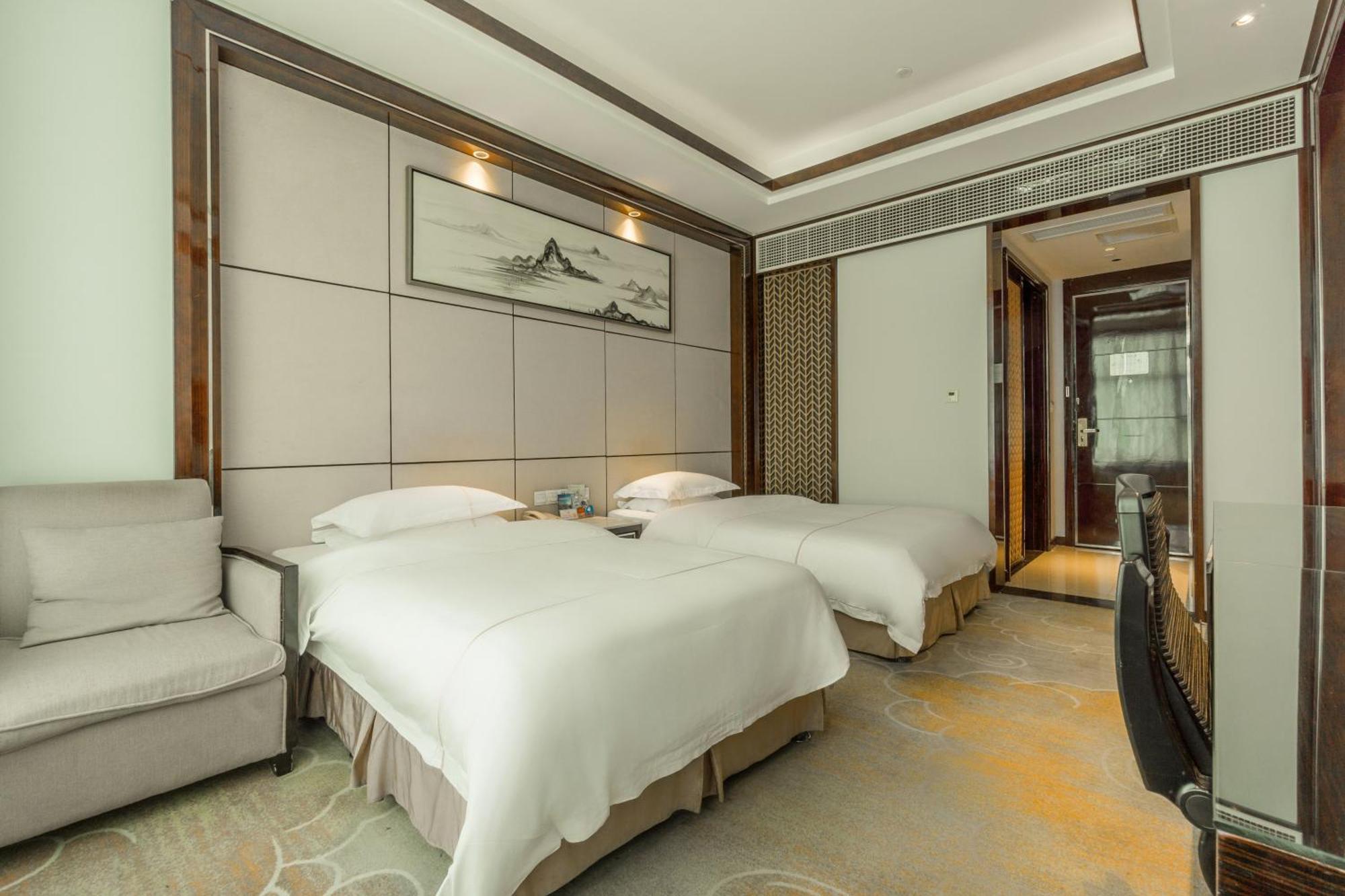 Jin-Tai Holiday Hotel Лэшань Экстерьер фото